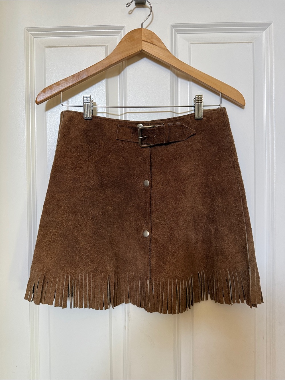 Vintage well made Brown Suede Fringe A-Line Skirt. Waist 28.